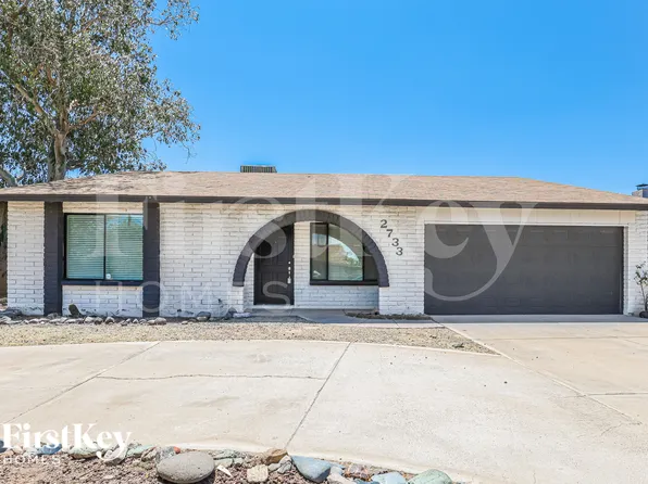 2733 W Villa Rita Dr, Phoenix, AZ 85053