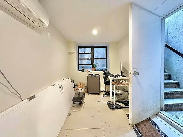 189 Johnson Ave #1B — Photo 6