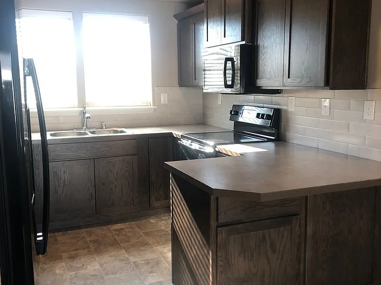 1358 E Brecken Dr — Photo 4