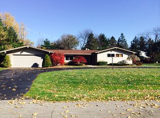 5787 Sutters Ln, Bloomfield Hills, MI 48301