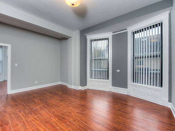 4th image of 1153 W Diversey Pkwy #2