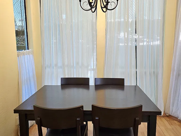2700 Le Conte Ave #306 — Photo 6