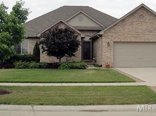 51494 Silver Bell Dr, Macomb, MI 48042