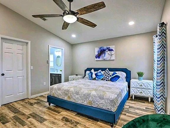4th image of 17501 Silver Creek Ct