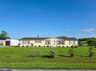 109 Drake Ave, Falling Waters, WV 25419