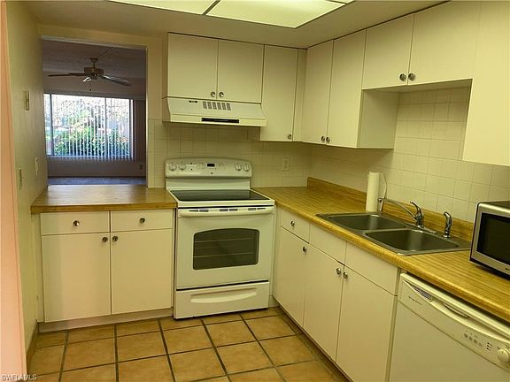 4th image of 2264 Winkler Ave APT 112