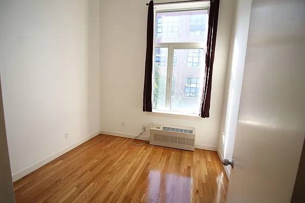 Rented by Nooklyn NYC LLC | media 45