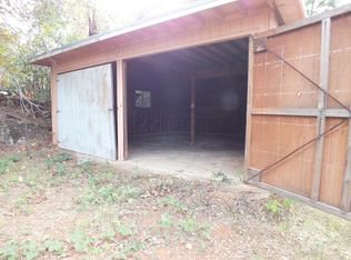 12687 Charters Ln, Redding, CA 96003