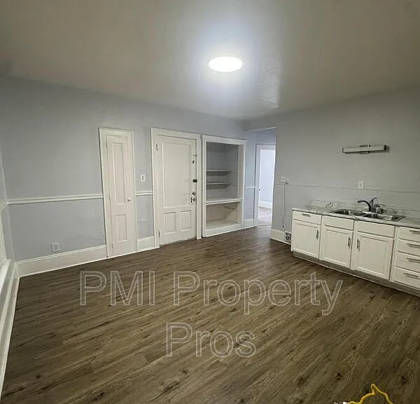 3373 N Richards St — Photo 6