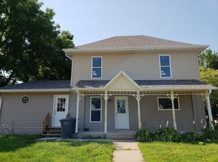 617 W Main St APT 3, Stoughton, WI 53589