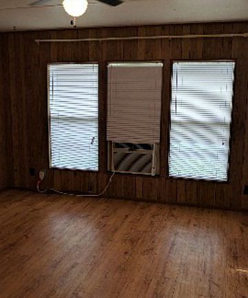 3rd image of 1136 Hollybrook Dr