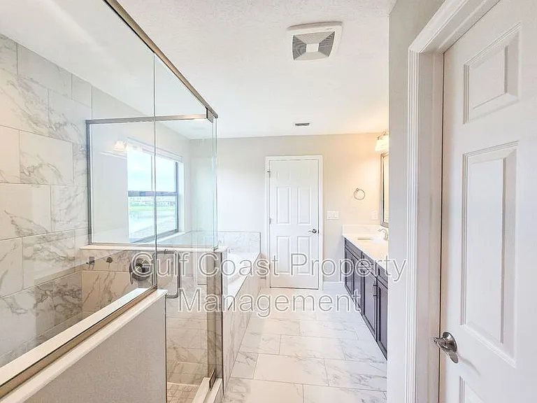 12664 Oak Hill Way — Photo 27