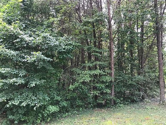3rd image of 140 Bradford Ln #7