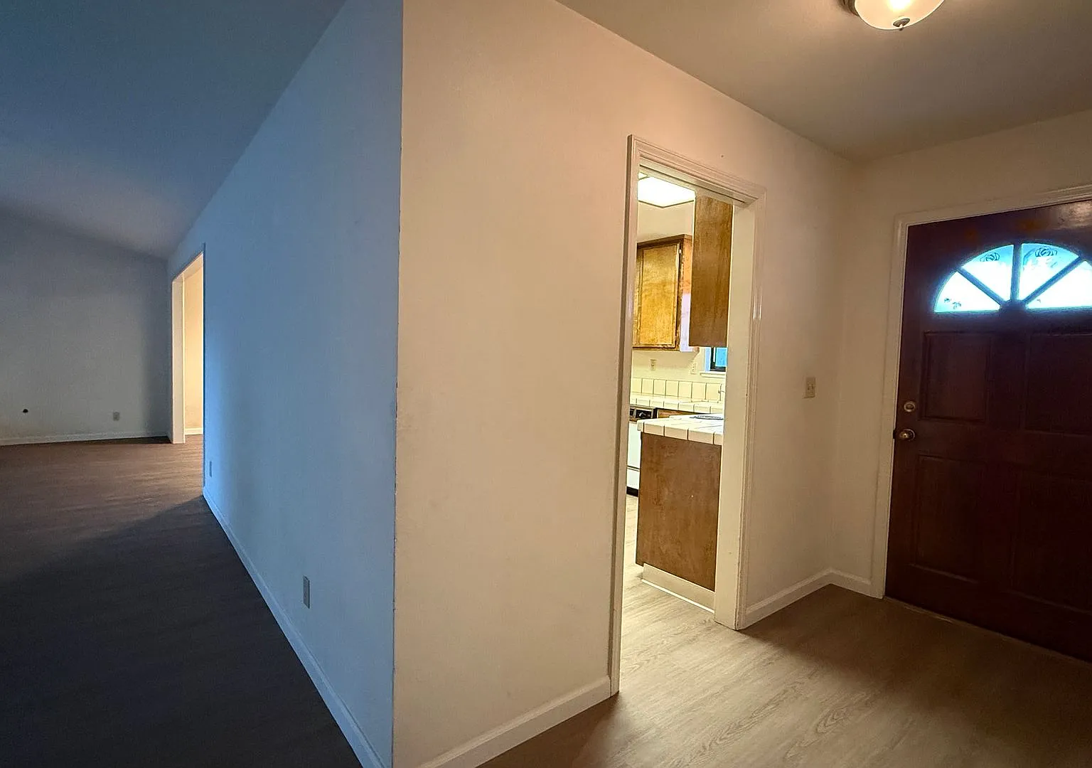 Beautiful Galt Home — Photo 2