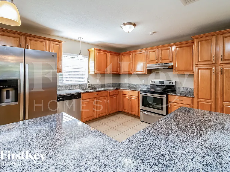 8618 Vannoy Ct — Photo 5