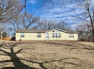 6300 NW Church Ln, Topeka, KS 66618