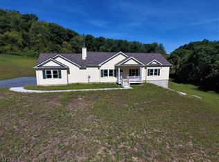 142A Pond School Rd, Sussex, NJ 07461