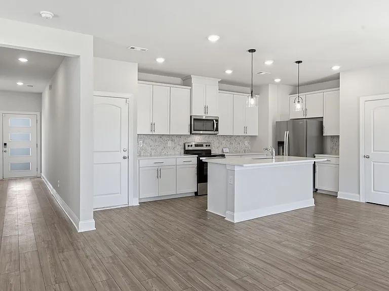4371 Skyridge Dr — Photo 7