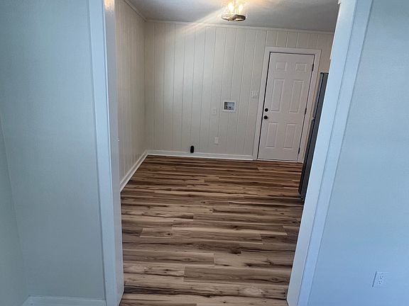 3rd image of 1445 E Lafayette St APT 8