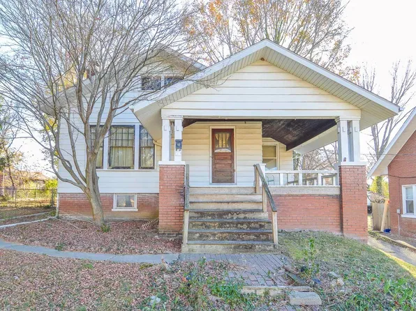 916 E Main St, Belleville, IL 62220