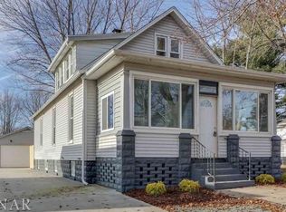 1208 N Livingston St, Bloomington, IL 61701