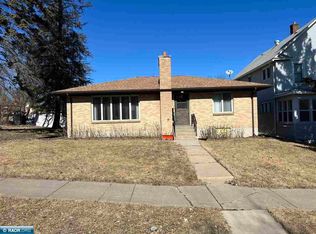 406 2nd St NW, Chisholm, MN 55719