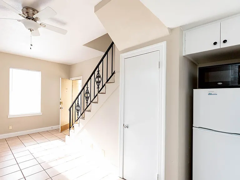 3506 Enfield Rd #106 — Photo 13