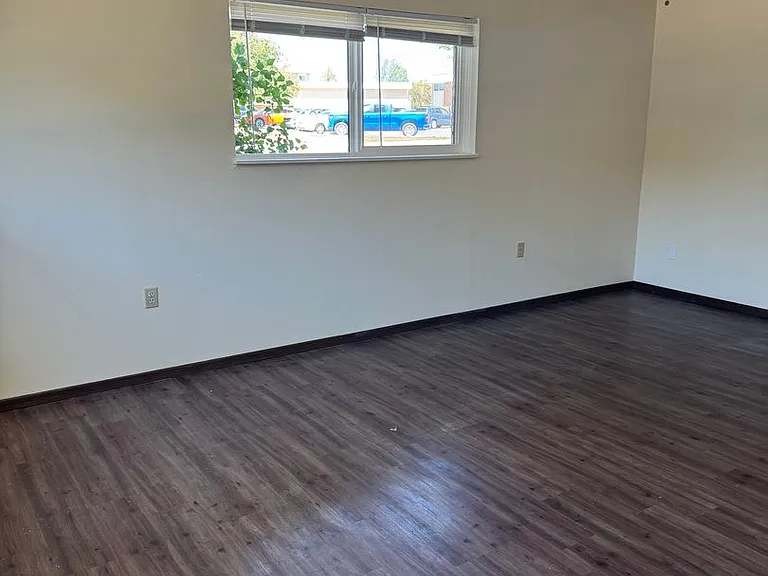 1616 Person St — Photo 2