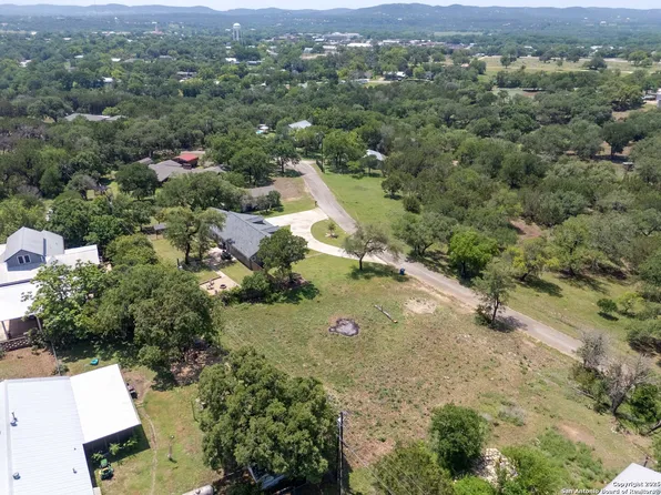 314 Cherokee Dr LOT 8, Bandera, TX 78003