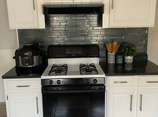 1124 Park Ave #1, Woonsocket, RI 02895