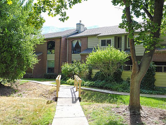 4th image of 3221 Shadowbrook Cir
