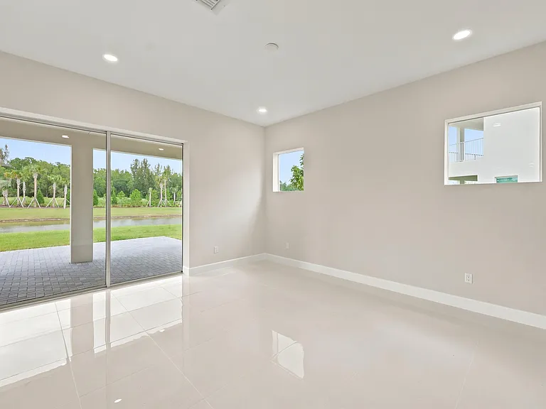 14261 Spruce Pine Dr — Photo 25