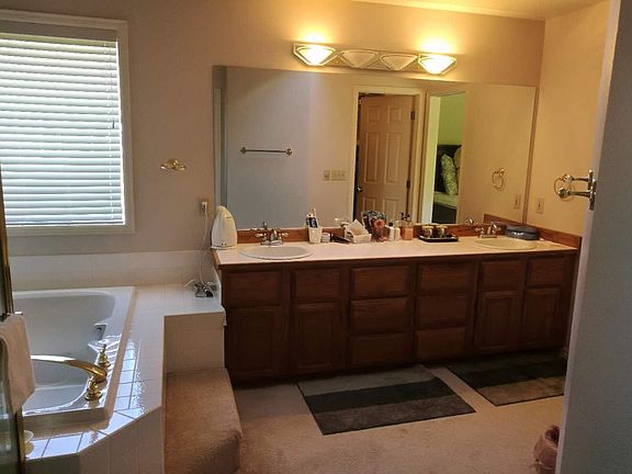 The master bath also comes with convenient double sink