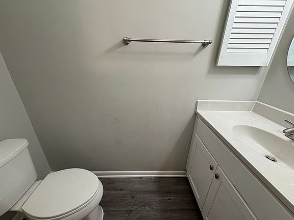 4th image of 1357 Kingsley Ave #2A