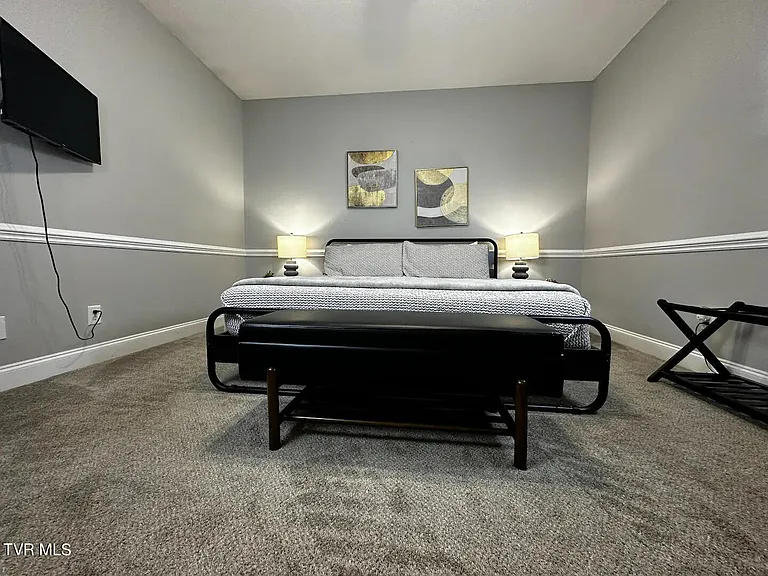 169 E Grande Ave #100 — Photo 21