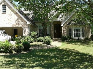 504 Fairway Cv, Byram, MS 39272