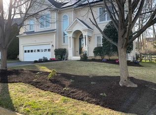 3 Heritage Farm Ct, Gaithersburg, MD