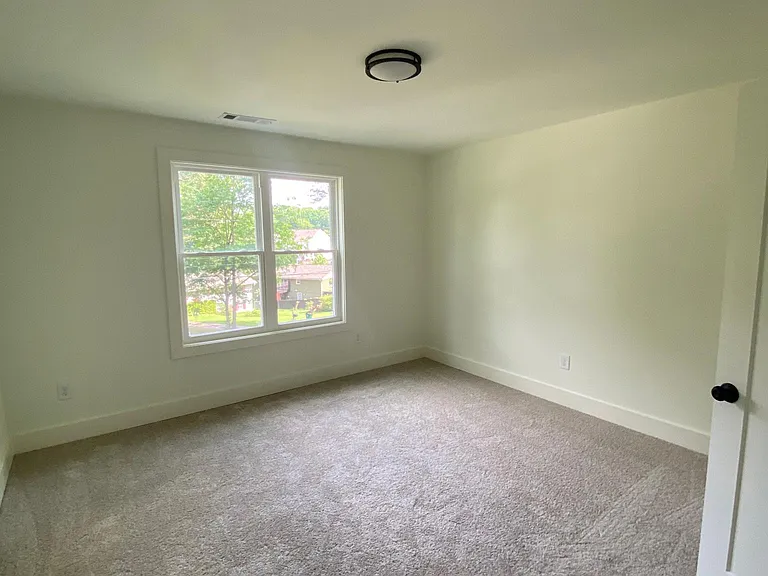 2348 Woodcastle Ln SE — Photo 4