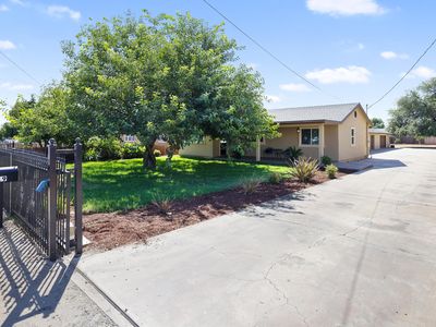 1419 W Inyo Avenue, Tulare, CA, 93274