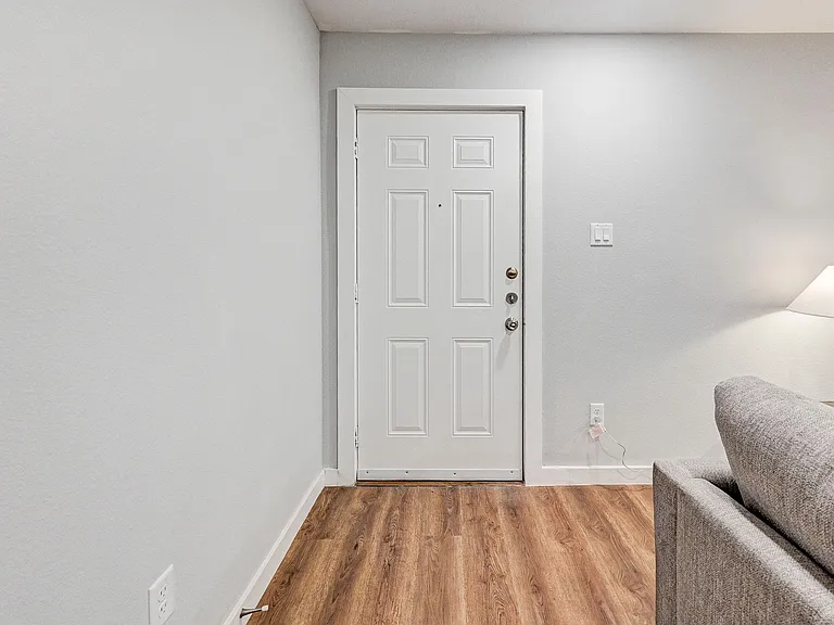 1017 N Lane St #A — Photo 4