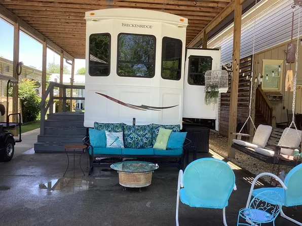 4369 Riverbank Run, Hiawassee, GA 30546