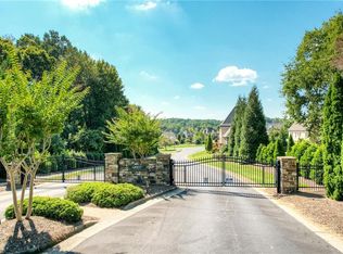 1364 Pheasant Ln #19, Winston Salem, NC 27106