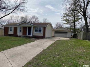 204 Stutely Ln, Springfield, IL 62704