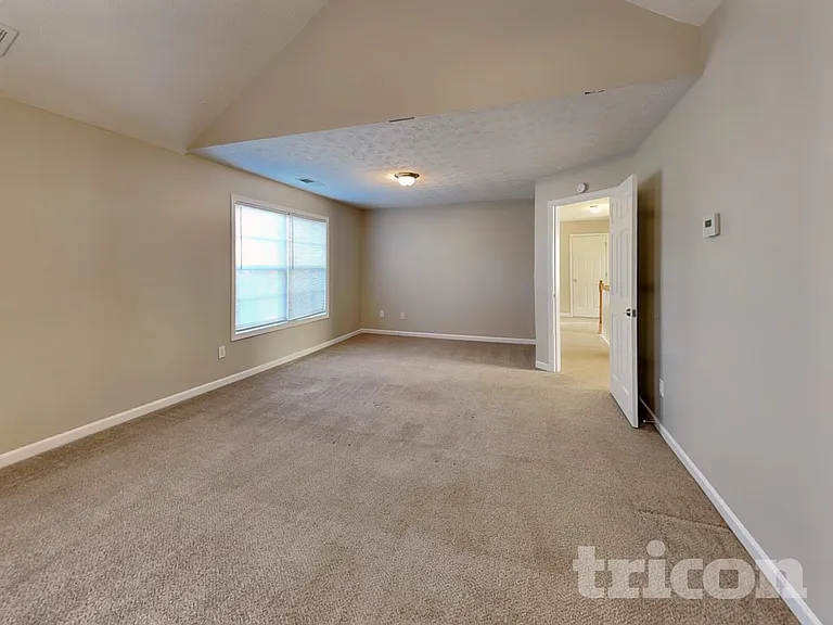 180 Prince Edward Way — Photo 9