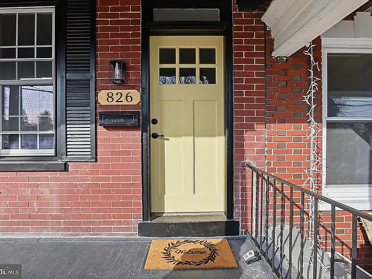 836 N Plum St — Photo 9