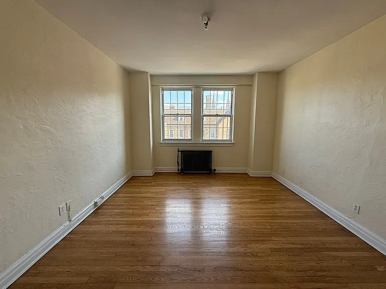 New King Edward Apartments — Photo 339