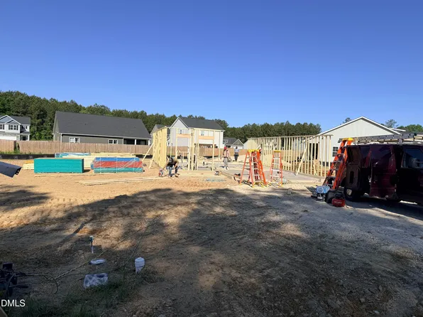 16 Loganberry Ave, Bunnlevel, NC 28323