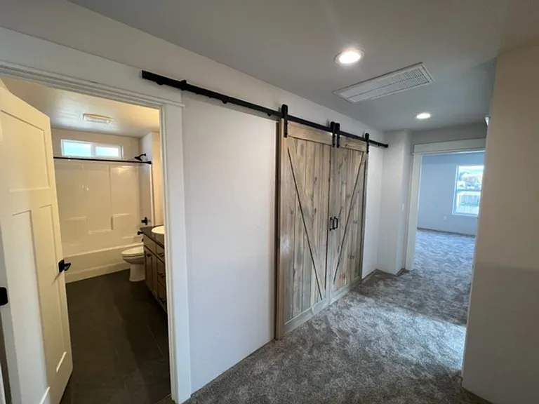551 Nicholas Lee Dr — Photo 26