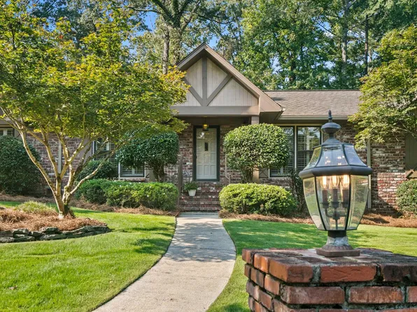 2816 Monte Deste Dr, Birmingham, AL 35216