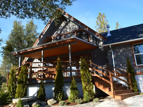 55263 Lake View Dr, Bass Lake, CA 93604